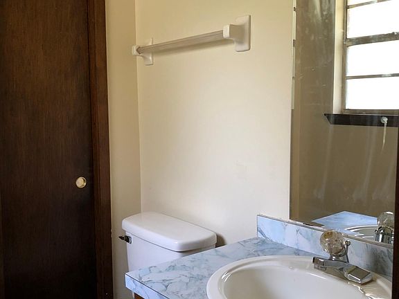4th image of 6428 Wilmar Ave