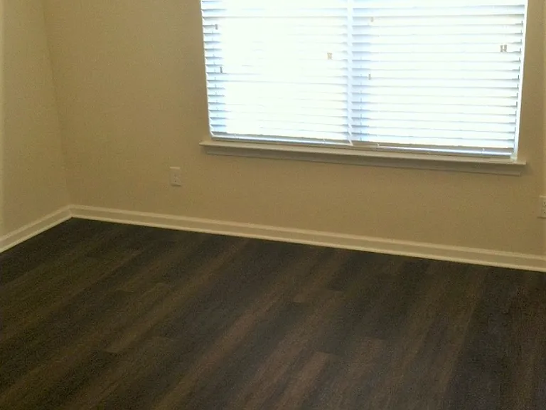 42 Amber Dr — Photo 7