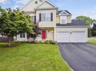 35862 Camotop Ct, Round Hill, VA