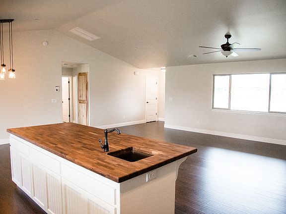 5th image of 25387 Hausman Ct