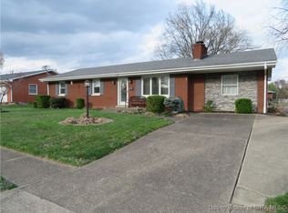 3308 Mellwood Dr, New Albany, IN 47150