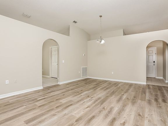 3rd image of 333 Lake Shepard Dr