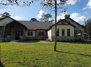 351 Royal Navigator Rd, Montgomery, TX 77316