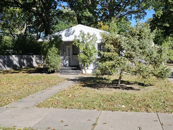 28020 Everett St, Southfield, MI 48076