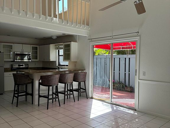 2nd image of 429 N Cypress Drive #C