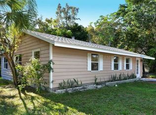 446 S Pelican Dr, Sarasota, FL 34237