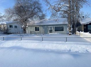 10104 99th St E, High Level, AB T0H1Z0