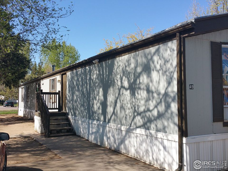 1st image of 2700 W C St