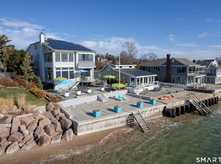 21 Sagamore Cove Rd, Branford, CT 06405