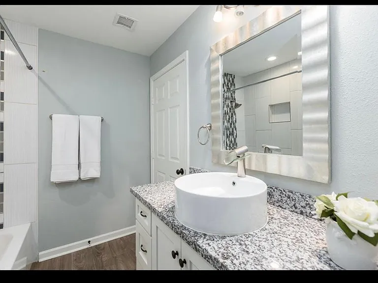 3422 Rustling Pines St — Photo 9
