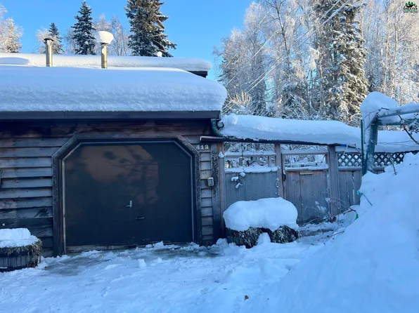 413 Ramola St, Fairbanks, AK 99709