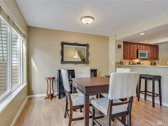 4th image of 10159 NE 135th Ln #32
