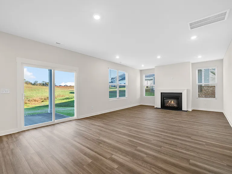 887 Bur Oak Ct — Photo 25