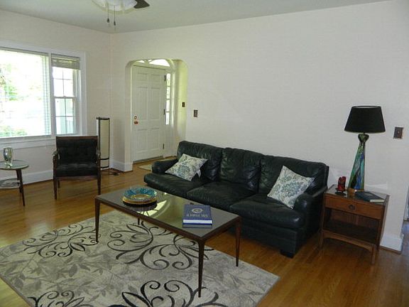 3rd image of 139 Wassona Cir