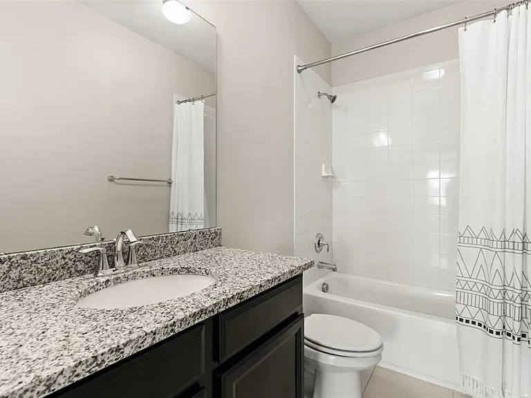 13785 Behring Ave — Photo 27