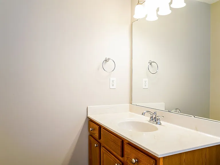 8145 Wesley Farm Dr — Photo 16