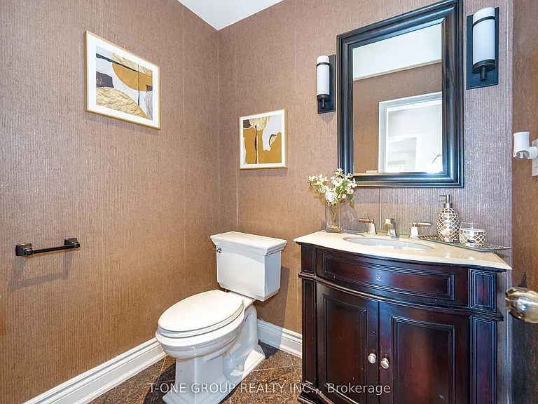 382 Elgin Mills Rd W — Photo 15