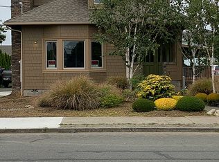 731 H St, Crescent City, CA 95531
