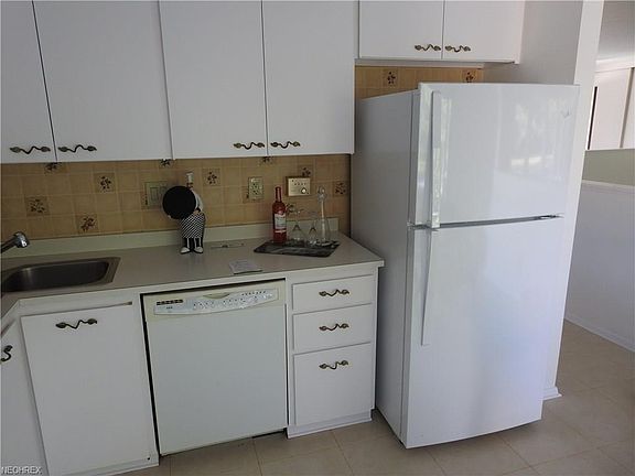 4th image of 22197 Meadownorth Ct