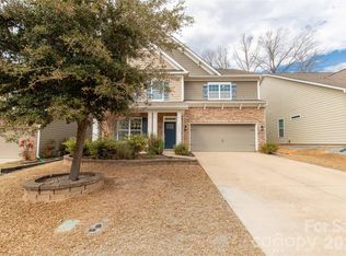 1372 Rainier Dr, Fort Mill, SC 29708