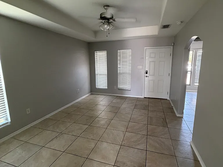 4422 Wild Flower Ave — Photo 4