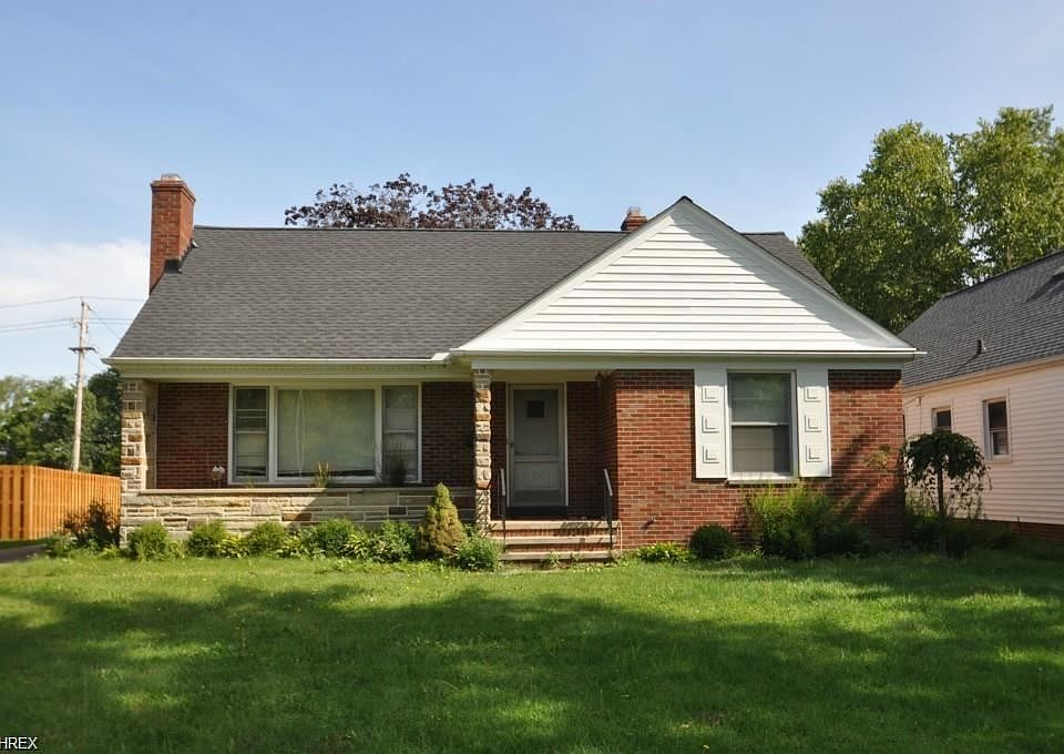 1st image of 23568 Belmont Dr
