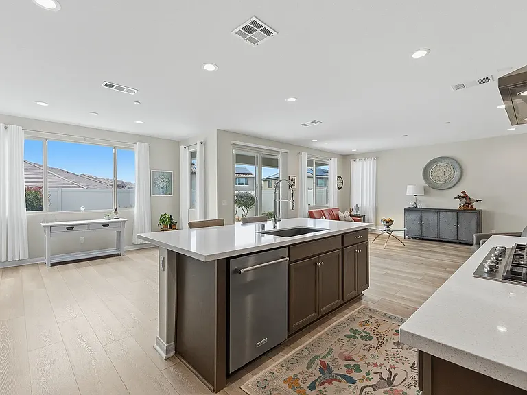 29603 Crape Myrtle St — Photo 5