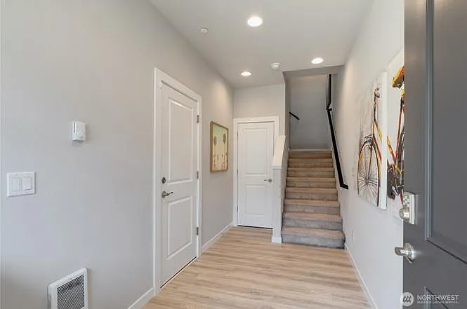 1621 Seattle Hill Rd #N-1 — Photo 2