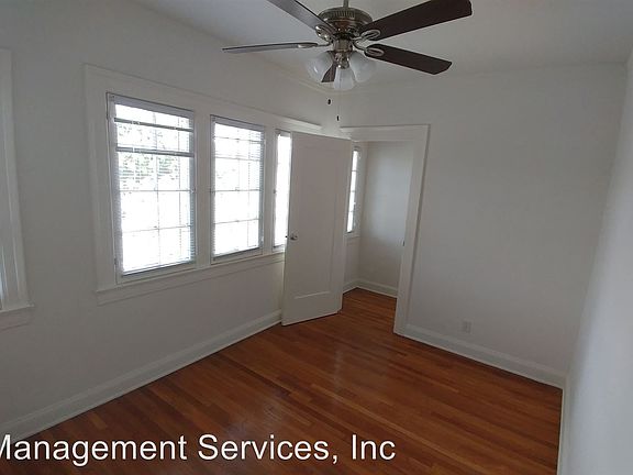 3rd image of 892 1/2 N La Fayette Park Pl