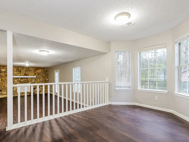 1367 Misty Ridge Ct — Photo 6