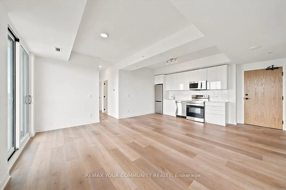 3 bed, $1,950 — Photo 3