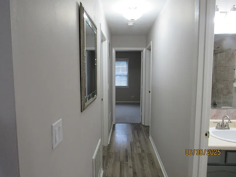 352 Pembroke Ct #5 — Photo 8