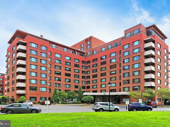 1011 Arlington Blvd APT 513, Arlington, VA 22209