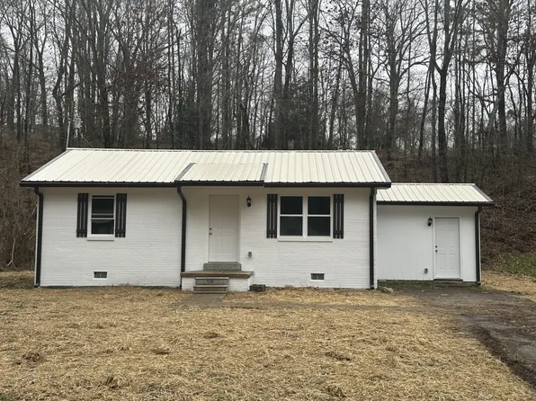 207 Whitley Hollow Rd, Red Boiling Springs, TN 37150