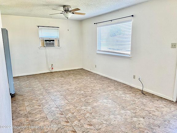3rd image of 1931 10th Ave