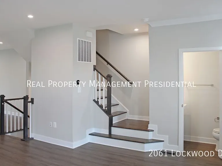 2061 Lockwood Dr — Photo 13