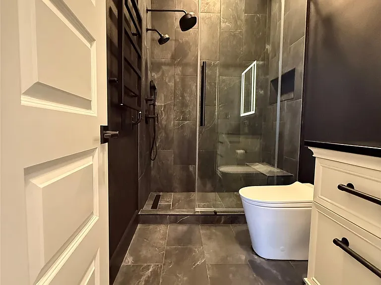 6304 Leftwich Cv — Photo 10