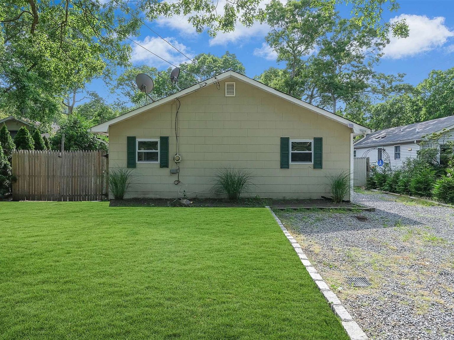 118 Pinehurst Boulevard, Calverton, NY 11933 Zillow