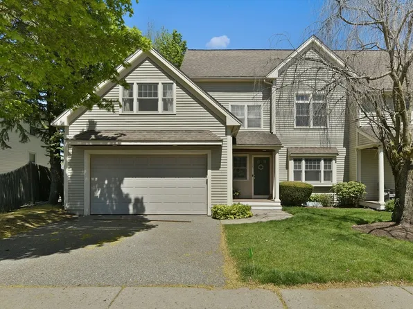 15 Green St #15, Newton, MA 02458