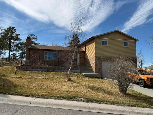 132 Mountain View Dr, Thermopolis, WY 82443
