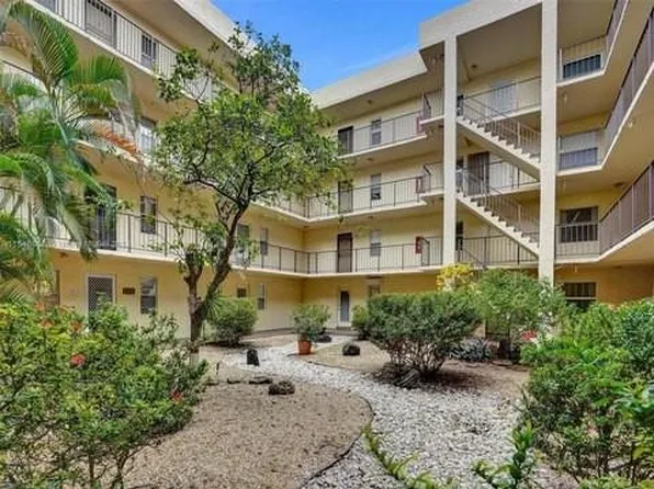 2831 Somerset Drive #416, Lauderdale Lakes, FL 33311
