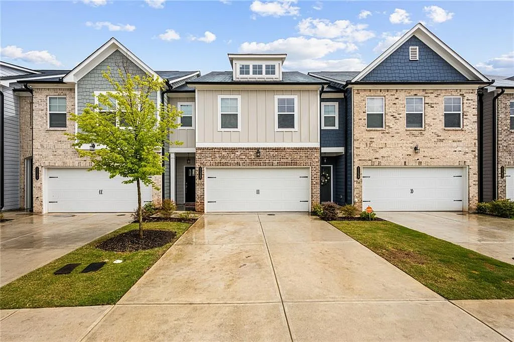 3 bed, 2.5 bath, 1797 sqft, $2,500 — Photo 1