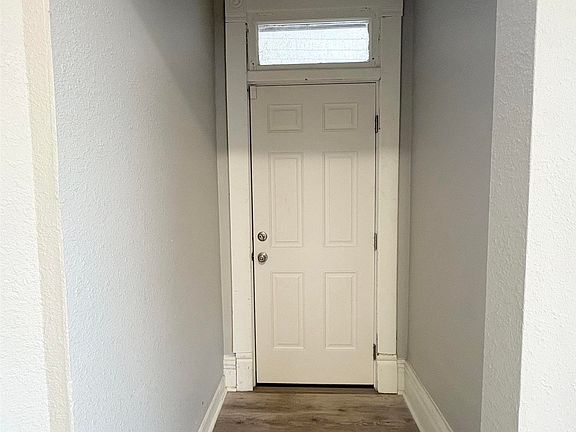 4th image of 314 E Archer Ave