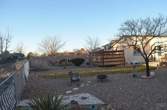209 S Dacona Dr — Photo 21