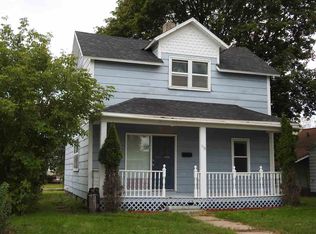 113 W D St, Iron Mountain, MI 49801
