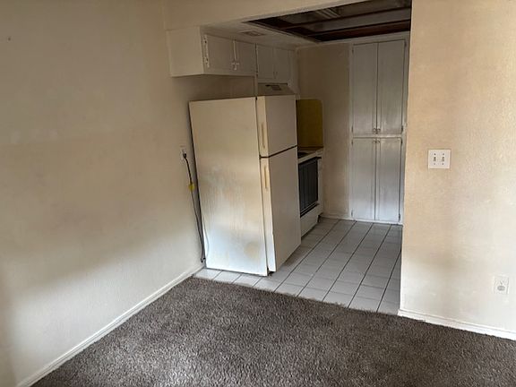 2nd image of 1816 Twisted Oak Dr