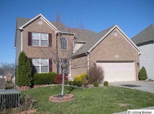 11016 Symington Cir, Louisville, KY 40241