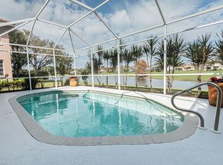 2037 Crestview Way, Naples, FL 34119