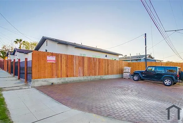 1602 S 38th St — Photo 13