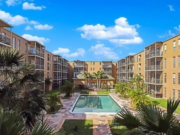 4848 NW 24th Ct APT 323, Fort Lauderdale, FL 33313